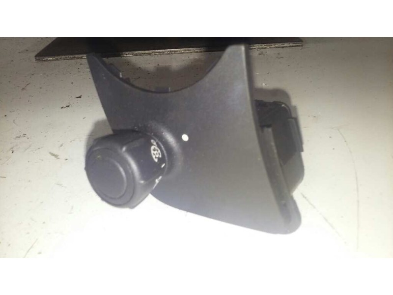 Recambio de modulo electronico para renault scenic ii authentique referencia OEM IAM 8200206738  CONTROL VELOCIDAD