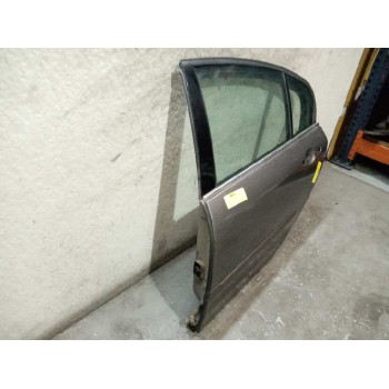 Recambio de puerta trasera izquierda para renault laguna iii dynamique referencia OEM IAM 821010023R  