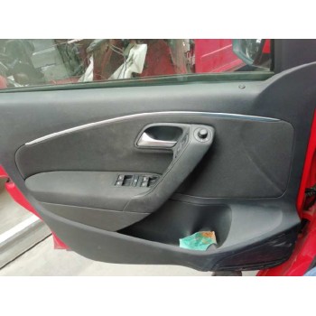 GUARNECIDO PUERTA DELANTERA IZQUIERDA 