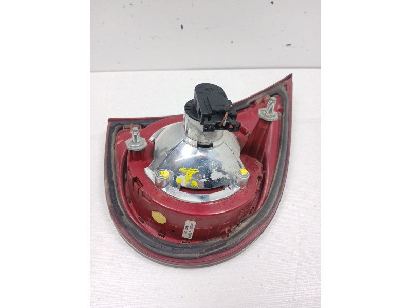 Recambio de piloto trasero izquierdo interior para volkswagen golf v berlina (1k1) 2.0 tdi referencia OEM IAM 1K6945108C  