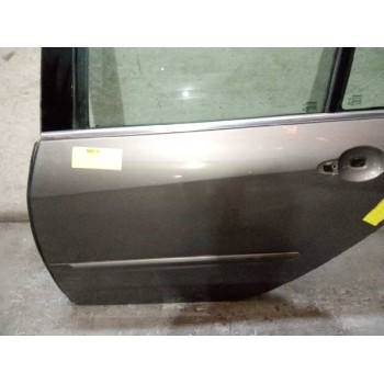 Recambio de puerta trasera izquierda para renault laguna iii dynamique referencia OEM IAM 821010023R  