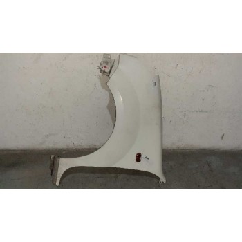 Recambio de aleta delantera izquierda para renault kangoo (f/kc0) authentique referencia OEM IAM 7751718631 BLANCA CON ROCES