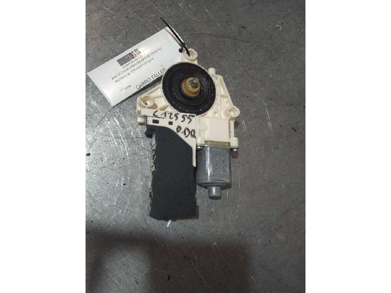 Recambio de motor elevalunas delantero derecho para peugeot 407 st sport referencia OEM IAM 1137328127  