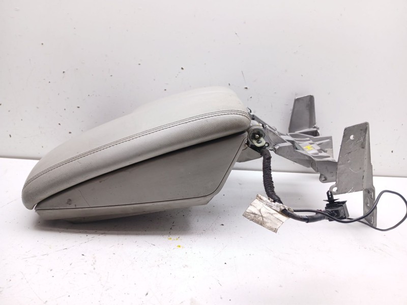 Recambio de apoyabrazos central para audi q7 (4l) 3.0 tdi referencia OEM IAM   