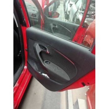 GUARNECIDO PUERTA TRASERA DERECHA 