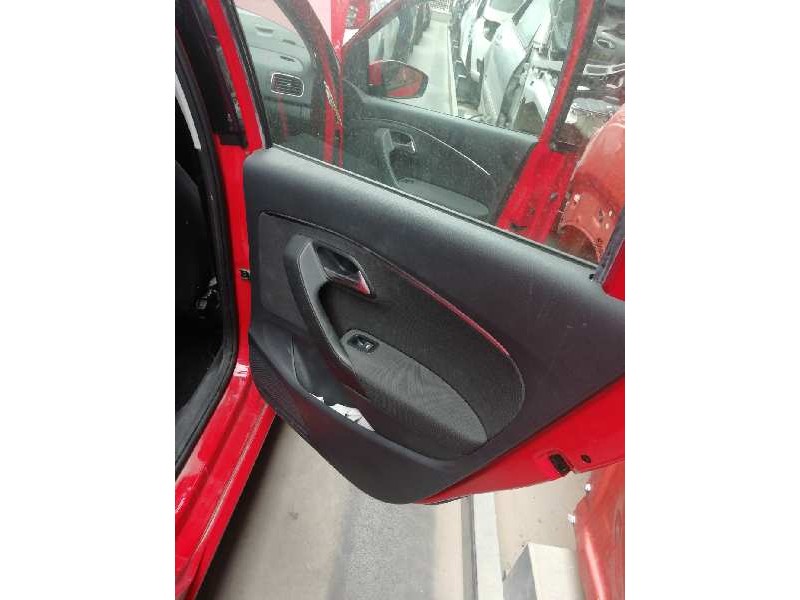 Recambio de guarnecido puerta trasera derecha para volkswagen polo (6c1) advance bluemotion referencia OEM IAM   