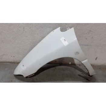 ALETA DELANTERA IZQUIERDA BLANCA 