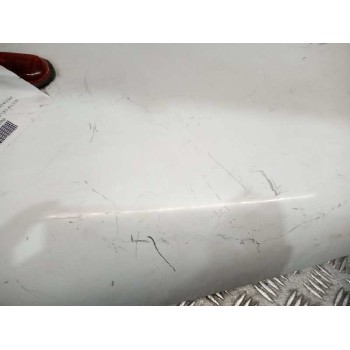 Recambio de aleta delantera izquierda para renault kangoo (f/kc0) authentique referencia OEM IAM 7751718631 BLANCA CON ROCES