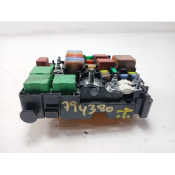 Recambio de caja reles / fusibles para opel combo furgoneta/monovolumen (k9) 1.5 d referencia OEM IAM 9804848580  