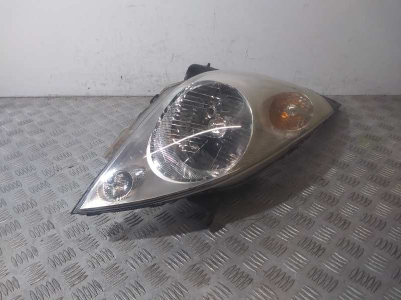 Recambio de faro derecho para chevrolet spark 1.0 cat referencia OEM IAM 12680 12681 
