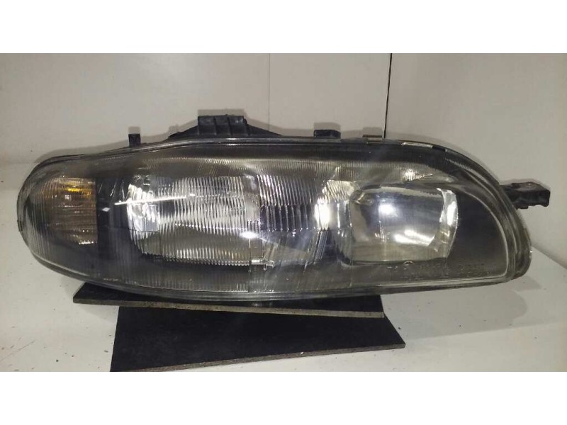 Recambio de faro derecho para fiat bravo (182) jtd 105 / 100 sx referencia OEM IAM   