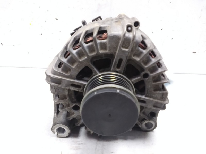 Recambio de alternador para bmw serie 5 lim. (f10) 2.0 turbodiesel referencia OEM IAM 8507625  