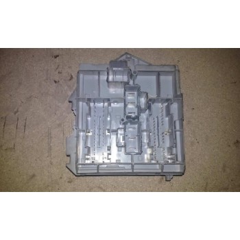 Recambio de caja reles / fusibles para fiat stilo (192) 1.9 jtd 100 active referencia OEM IAM 00468461090  