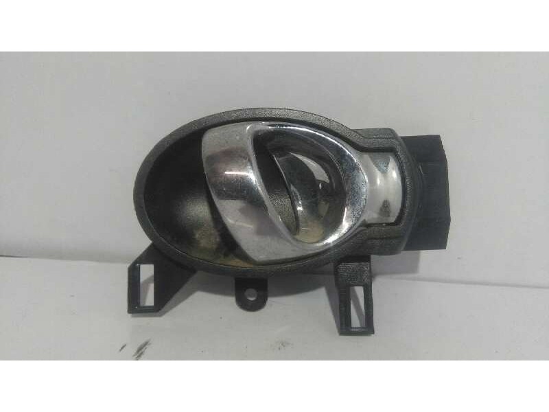 Recambio de maneta interior trasera derecha para nissan juke (f15) acenta referencia OEM IAM 80670BA61A CROMADA 