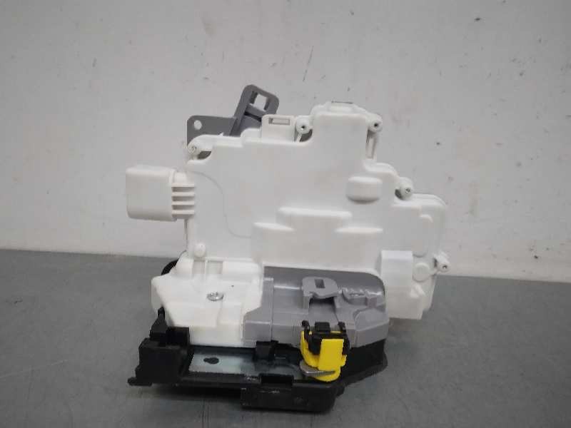 Recambio de cerradura puerta trasera izquierda para seat leon (1p1) referencia OEM IAM 1P0839015 NUEVO 8 PINS FICHA BLANCA