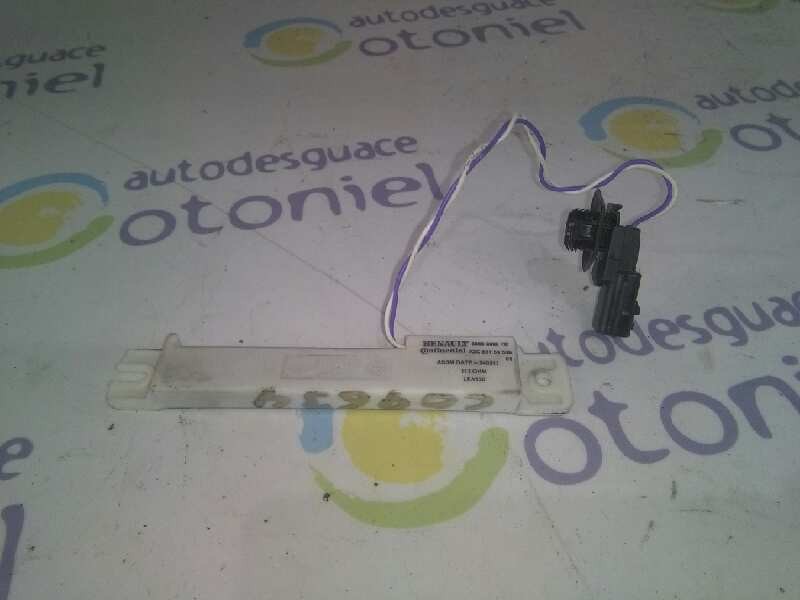 Recambio de modulo electronico para renault captur luxe referencia OEM IAM  AMPLIFICADOR ANTENA