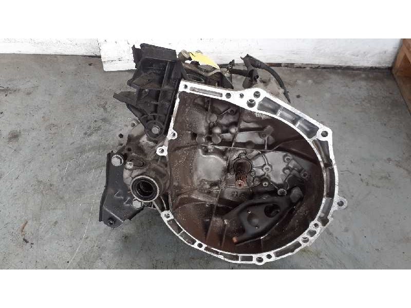 Recambio de caja cambios para peugeot 208 style referencia OEM IAM 20A701  