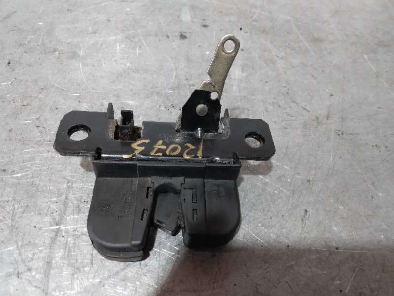 Recambio de cerradura maletero / porton para volkswagen golf iv berlina (1j1) 1.9 tdi referencia OEM IAM 1J6627505B  