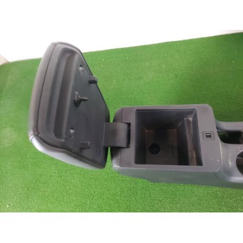 Recambio de apoyabrazos central para mg zs luxury referencia OEM IAM   