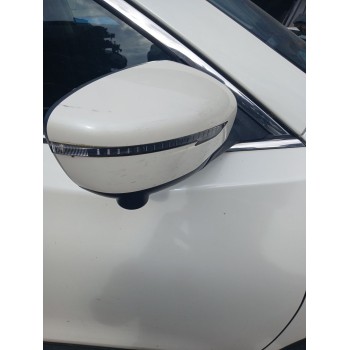 Recambio de retrovisor derecho para nissan x-trail iii (t32_, t32r, t32rr) 1.7 dci referencia OEM IAM E4034237  