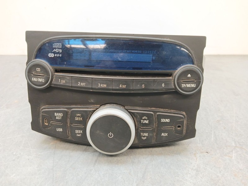 Recambio de sistema audio / radio cd para chevrolet spark 1.0 cat referencia OEM IAM 95986359  