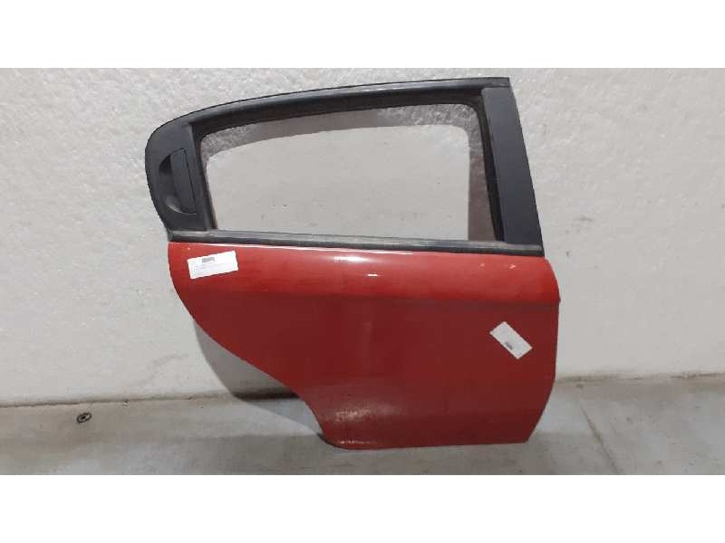 Recambio de puerta trasera derecha para alfa romeo 147 (190) 1.9 jtd cat referencia OEM IAM  ROJA 