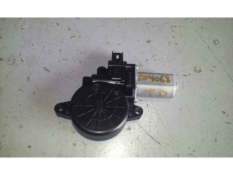 Recambio de motor elevalunas trasero derecho para mazda 3 lim. (bl) active referencia OEM IAM D6515858X  