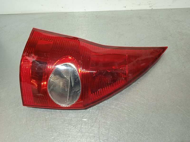 Recambio de piloto trasero izquierdo para renault megane ii familiar 1.5 dci diesel referencia OEM IAM SR TOCADO LEVEMENTE 