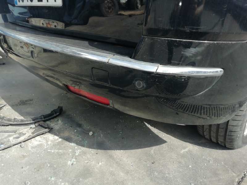 Recambio de paragolpes trasero para citroën c4 grand picasso exclusive referencia OEM IAM  NEGRO SENSOR DE PARKING