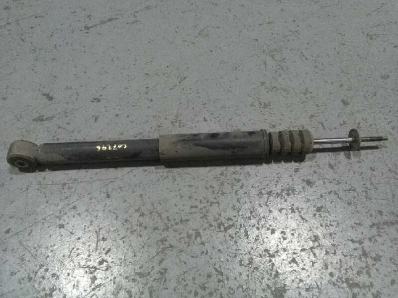 Recambio de amortiguador trasero izquierdo para dacia sandero ambiance referencia OEM IAM 8200953294  