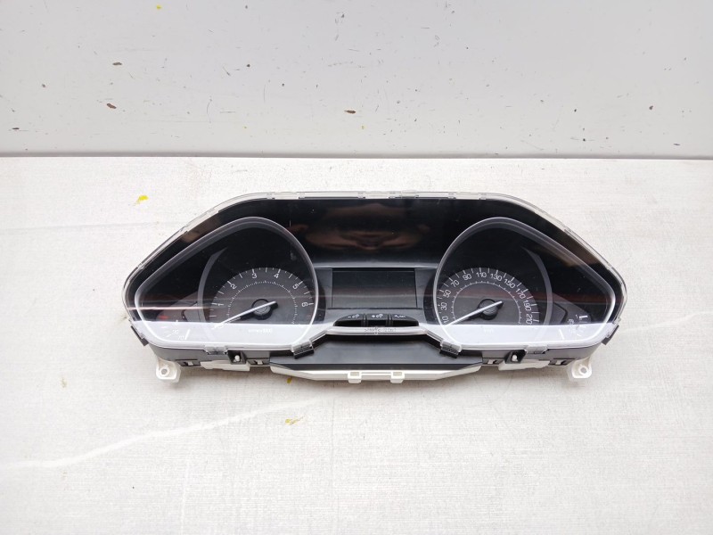Recambio de cuadro instrumentos para peugeot 208 style referencia OEM IAM 981384878000 769317790U 981384878000