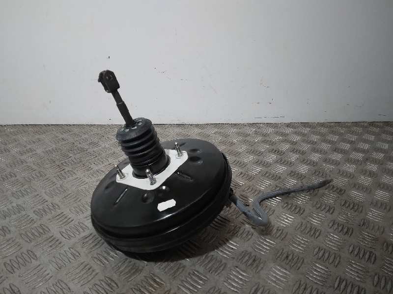 Recambio de servofreno para dacia sandero 0.9 tce cat referencia OEM IAM 472103298R  