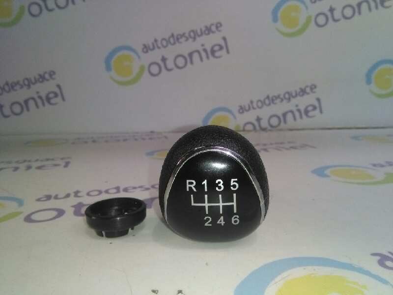 Recambio de pomo palanca cambio para ford focus lim. (cb8) referencia OEM IAM  NUEVO 6 V NEGRO