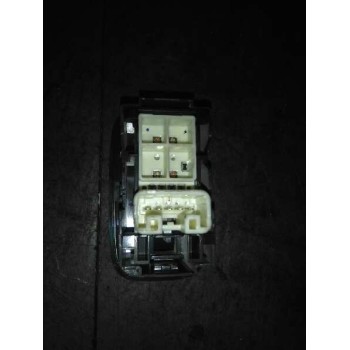Recambio de mando elevalunas trasero izquierdo para toyota auris luna referencia OEM IAM   