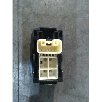 Recambio de mando elevalunas trasero derecho para toyota auris luna referencia OEM IAM   