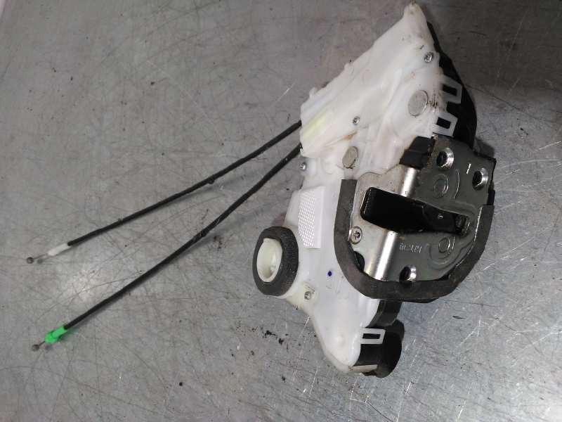 Recambio de cerradura puerta delantera izquierda para toyota yaris connect referencia OEM IAM   6 PINS