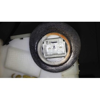 Recambio de cerradura puerta delantera derecha para toyota yaris connect referencia OEM IAM S/R  2 PINS