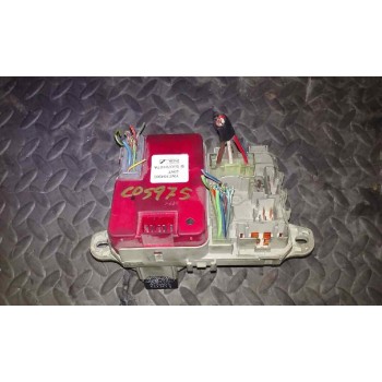 CAJA RELES / FUSIBLES YWC104500 