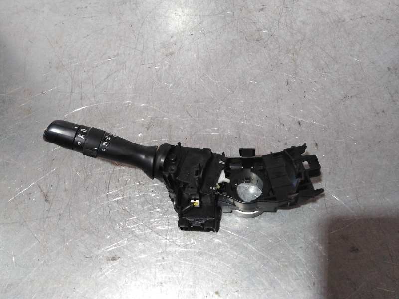 Recambio de mando luces para toyota yaris connect referencia OEM IAM  VOLANTE 