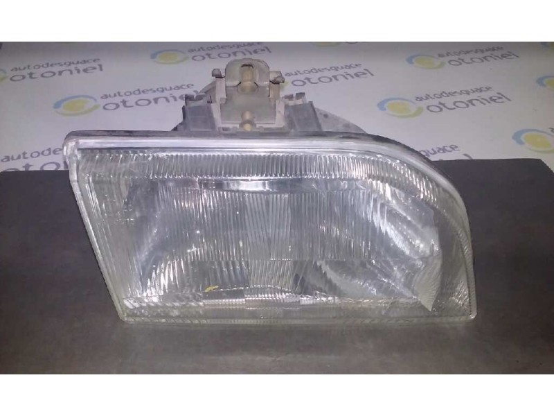 Recambio de faro derecho para ford fiesta berlina ghia referencia OEM IAM   89