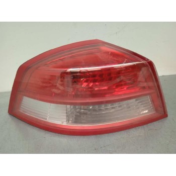 PILOTO TRASERO IZQUIERDO 8200384031 CRISTAL RAYADO