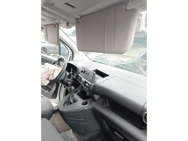 Recambio de parasol derecho para opel combo e tour / life (k9) 1.5 referencia OEM IAM 9809498277  