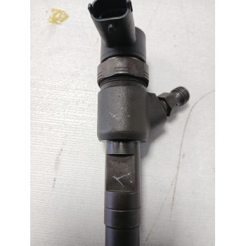 Recambio de inyector para fiat fiorino básico familiar referencia OEM IAM 0445110183  