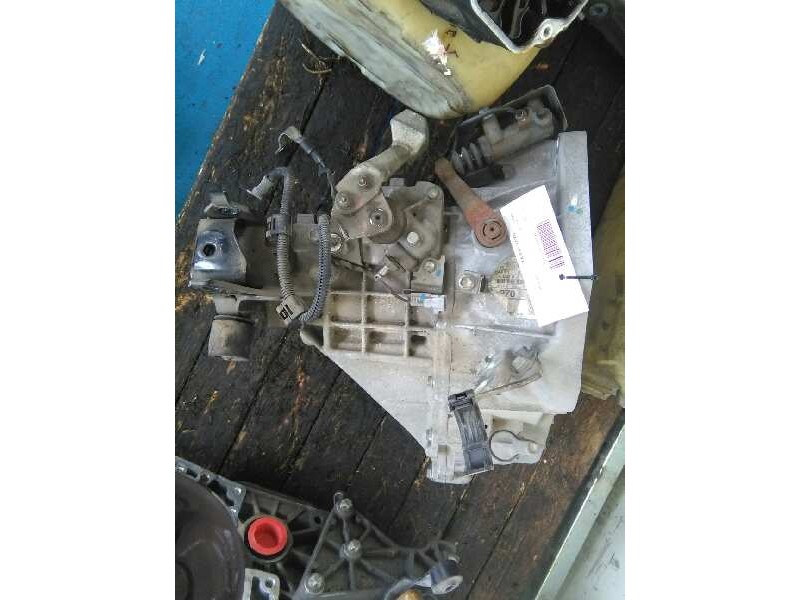 Recambio de caja cambios para toyota yaris active referencia OEM IAM 91102742 B 79.417KM 5V