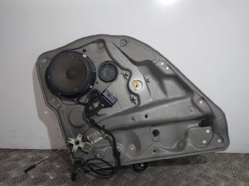 Recambio de elevalunas trasero izquierdo para volkswagen bora berlina (1j2) 1.9 tdi referencia OEM IAM 1J5839729H ELÉCTRICO 1J58
