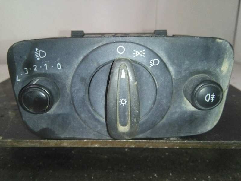 Recambio de mando luces para ford fiesta (ccn) sync edition referencia OEM IAM 8A6T13A024AB  SALPICADERO
