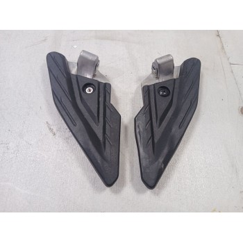 Recambio de soporte para honda pcx pcx 125 (jk05) referencia OEM IAM  POSAPIES TRASEROS 