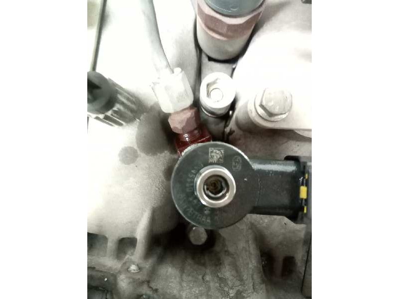 Recambio de inyector para opel combo (corsa c) 1.3 16v cdti referencia OEM IAM 0445110383  