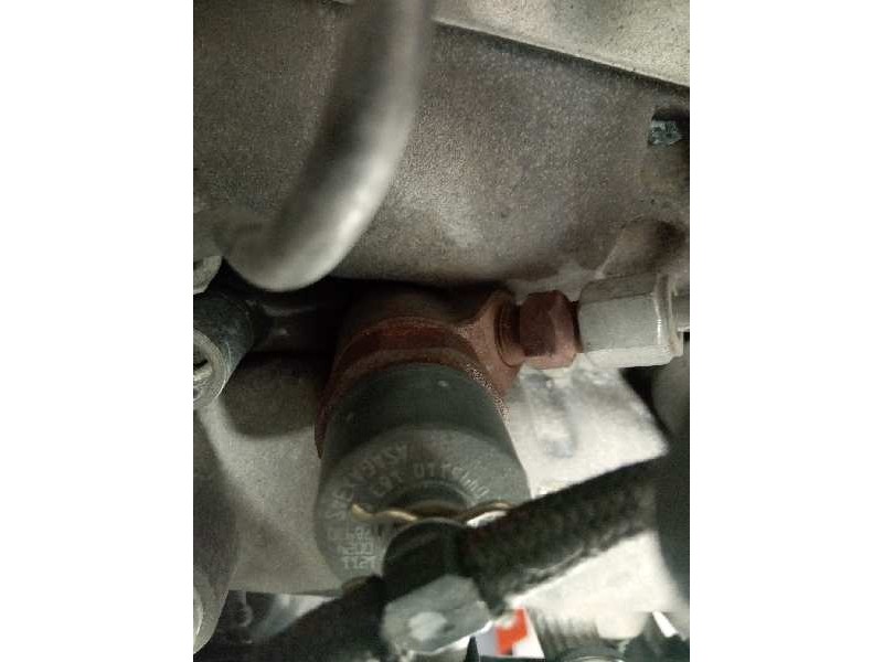 Recambio de inyector para opel combo (corsa c) 1.3 16v cdti referencia OEM IAM 0445110183  