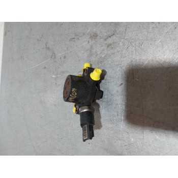 Recambio de rampa inyectora para renault clio ii fase ii (b/cb0) dynamique referencia OEM IAM 8200057345  